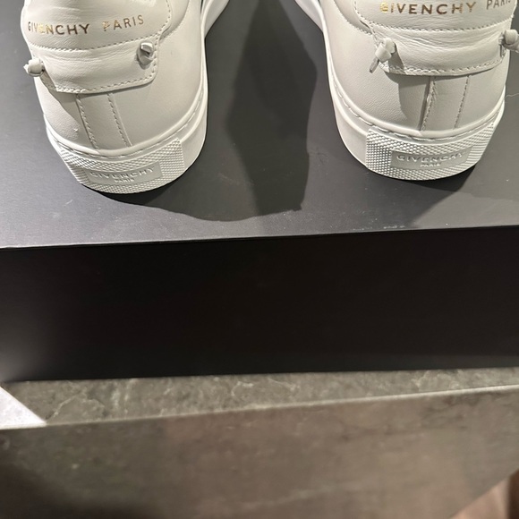 Givenchy White/Black Leather Urban Street  size 38 - Picture 6 of 7